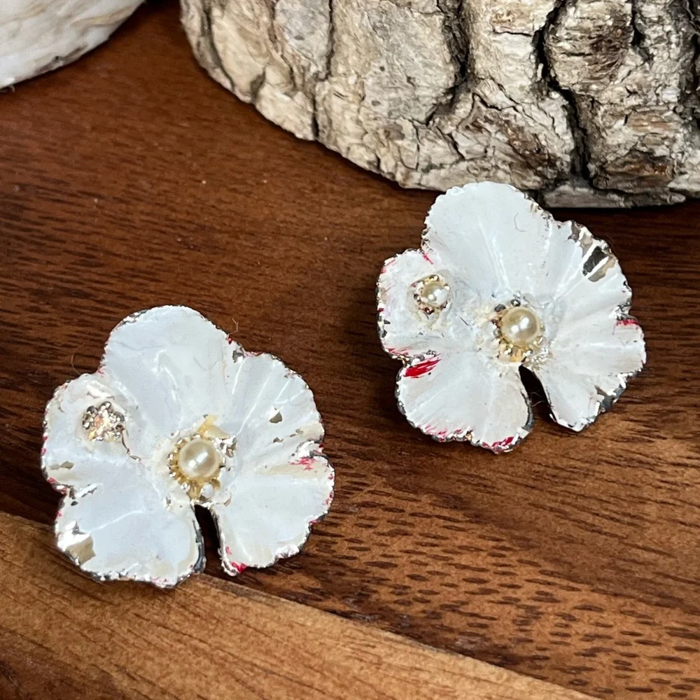 Vintage Brooch Set Chippy Paint White Enamel Flower Brooch Pearl Pair